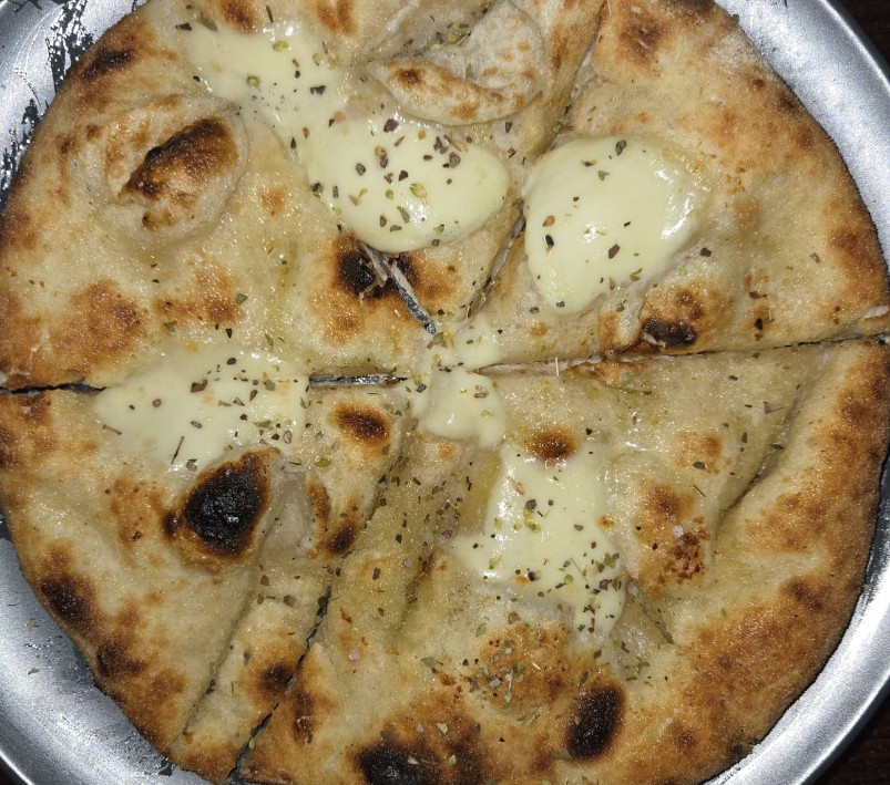 FOCACCIA GARLIC CHEESE
