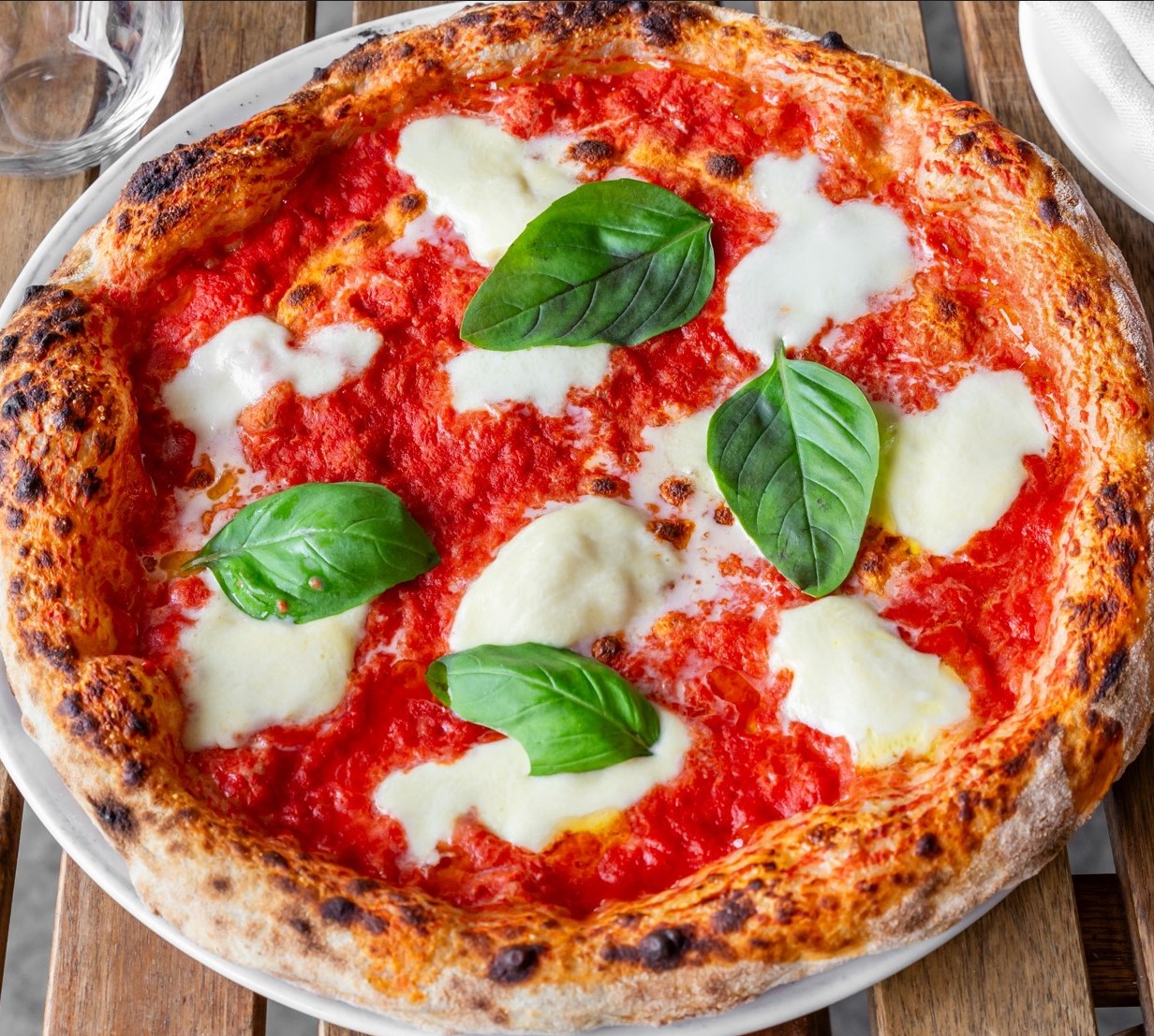 PIZZA MARGHERITA